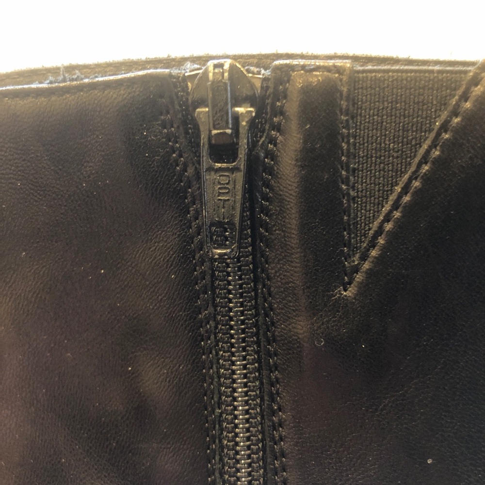 COLE HAAN Black low zipper boot. Block heel. 9.5 M leather Italy Boot comfort - Picture 10 of 16